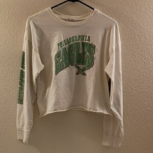 47 Women’s Philadelphia Eagles Cropped White Long Sleeve Tee with Green Graphics